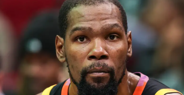 _NBA常规赛开拓者客场133-138不敌独行侠 弗拉格21+8 夏普空砍36分_NBA常规赛开拓者客场133-138不敌独行侠 弗拉格21+8 夏普空砍36分