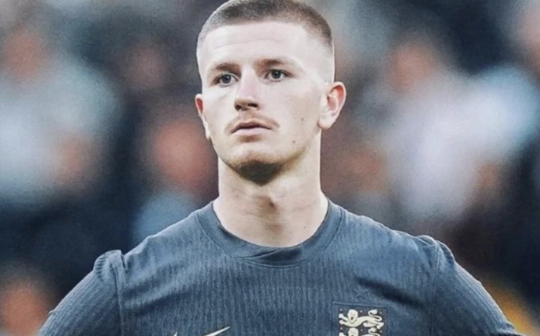 亨利批哲凯赖什浪费机会:第一脚就搞砸,技术和心理都有问题_亨利批哲凯赖什浪费机会:第一脚就搞砸,技术和心理都有问题_